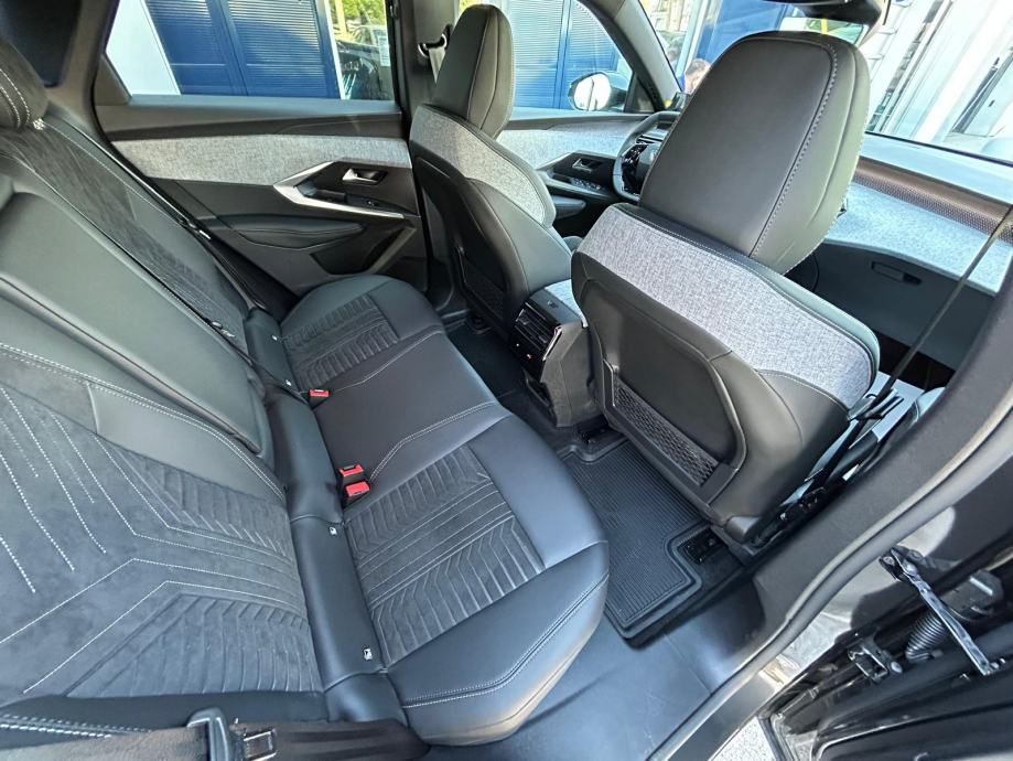 peugeot 3008 gt hybrid 145 e-dcs6 - demo vozilo - slika 9