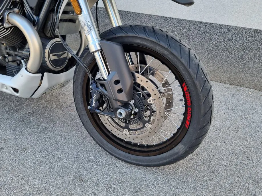 moto guzzi v 85 tt abs tcs, 2021 god. - slika 12
