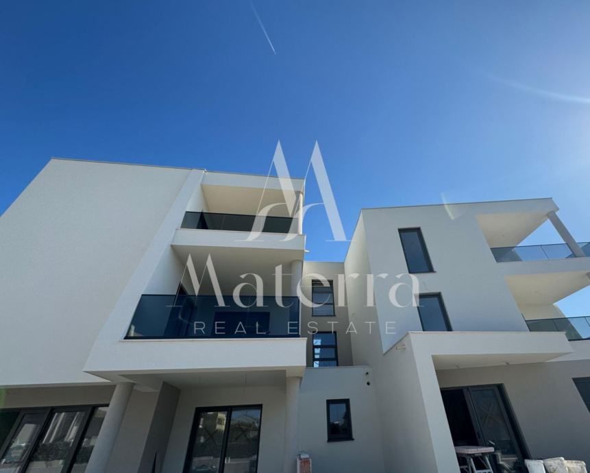 VODICE, STAN S3 - 91,17m2, PRIZEMLJE, VELIKI VRT, 400M OD PLAŽE