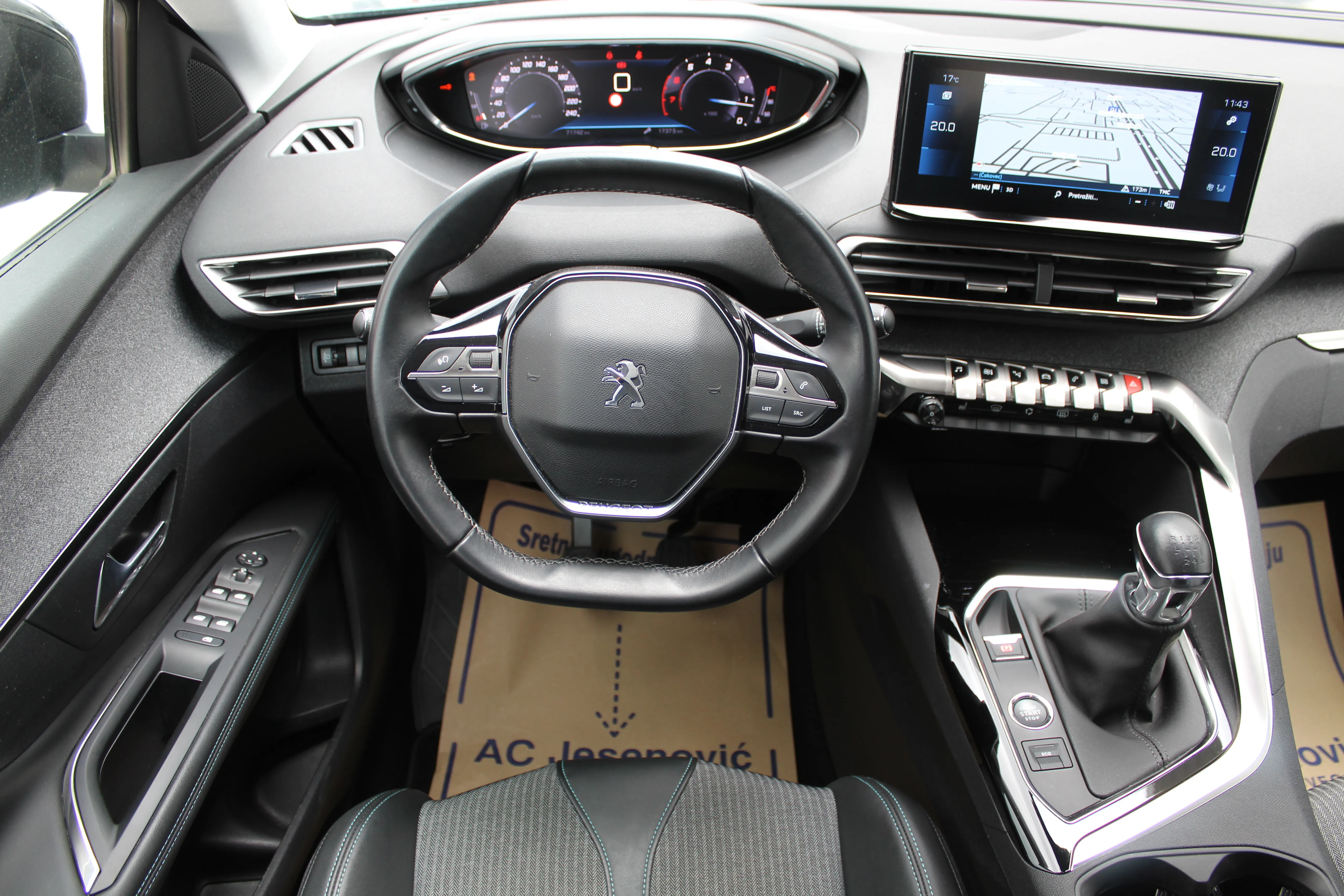 13175 peugeot 3008 1,2 puretech 130 s&s allure - slika 12