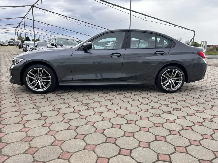 bmw 318i 2022.,servisna, park senz, virtual navi, led, front asist - slika 4