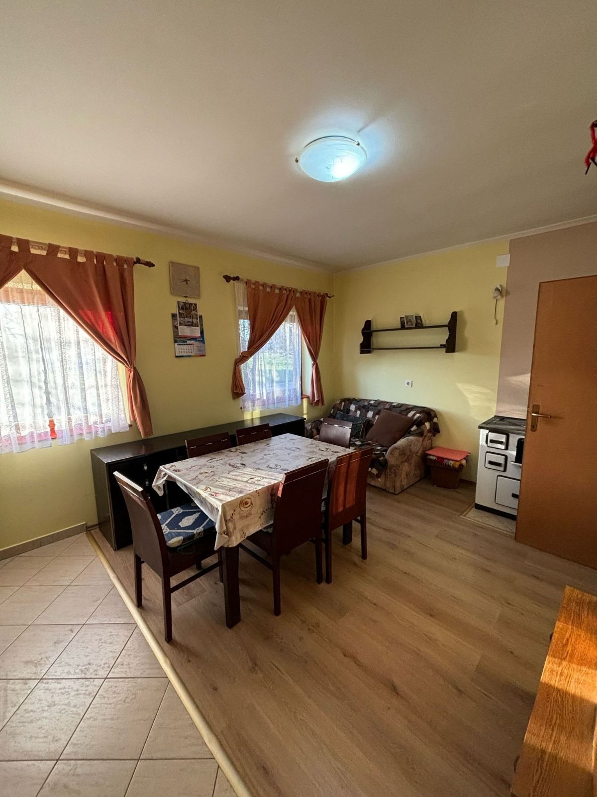 kuća + 11.000 m2 zemljišta - slika 2
