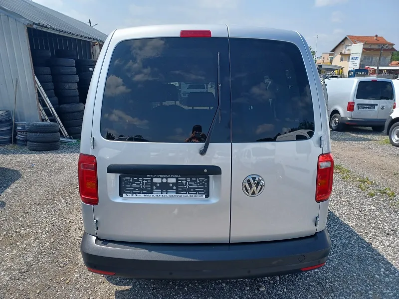 volkswagen caddy 2.0 tdi*n1-teretni*5sjedala*klima*tempomat* - slika 7