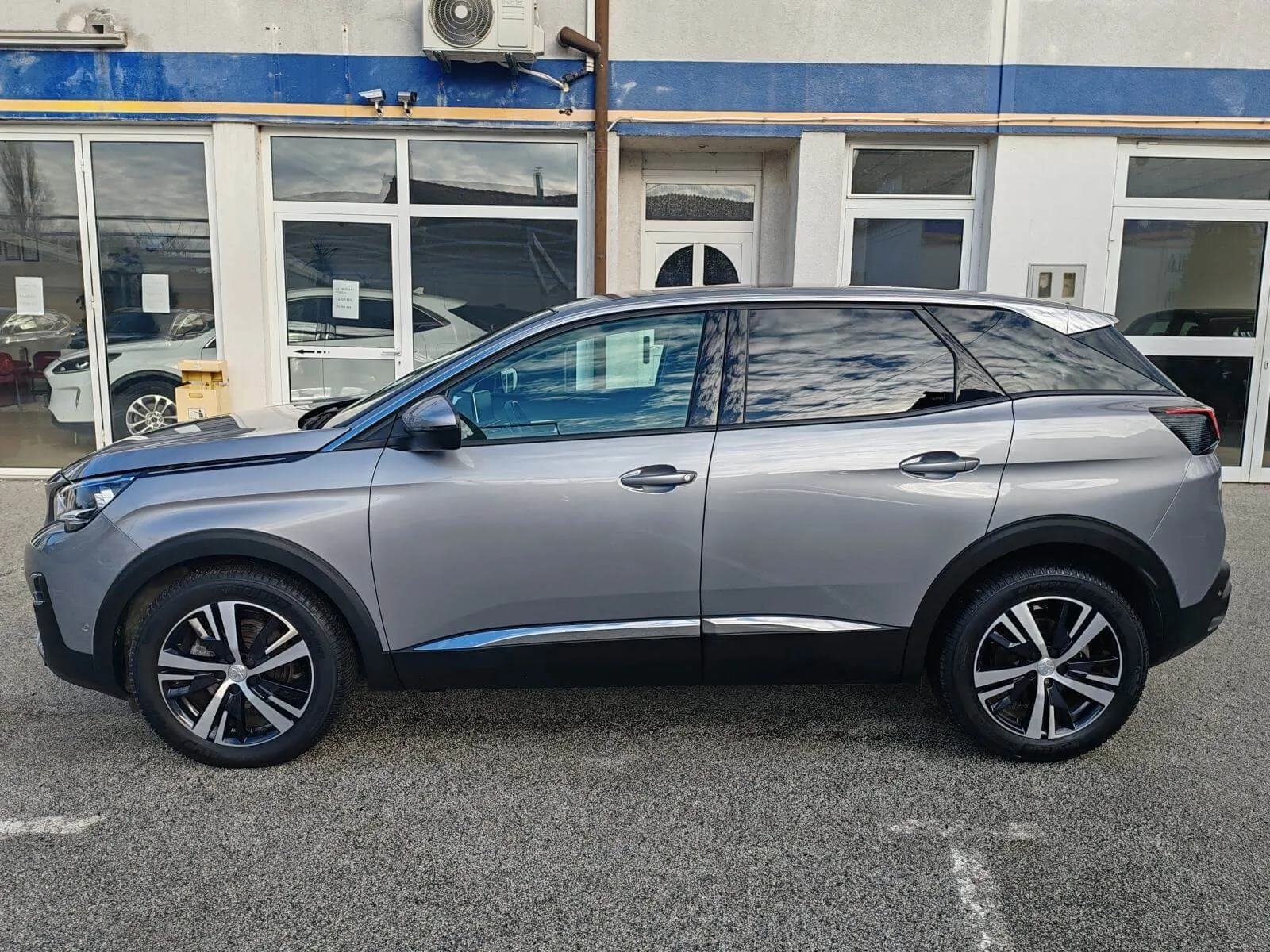 peugeot 3008 1,2 puretech - slika 3