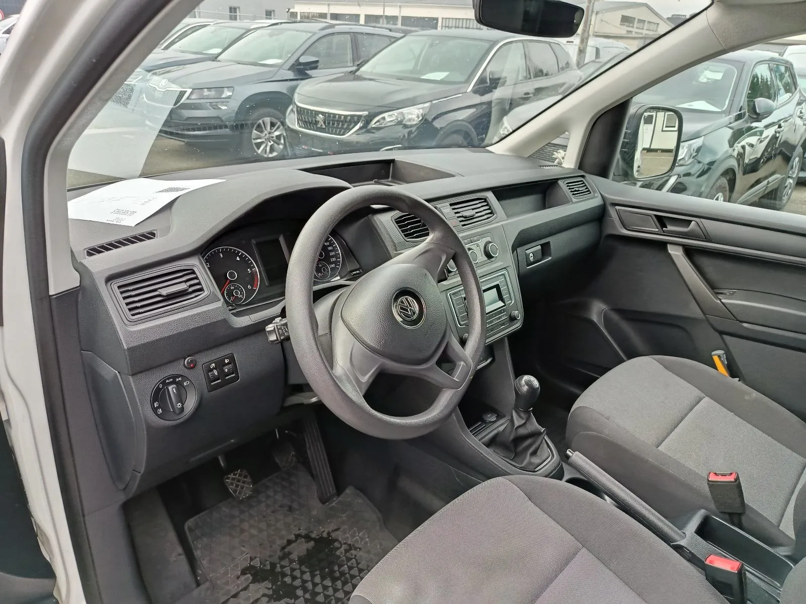 vw caddy 2.0 tdi,jamstvo do 2 god, 2019 god. - slika 7