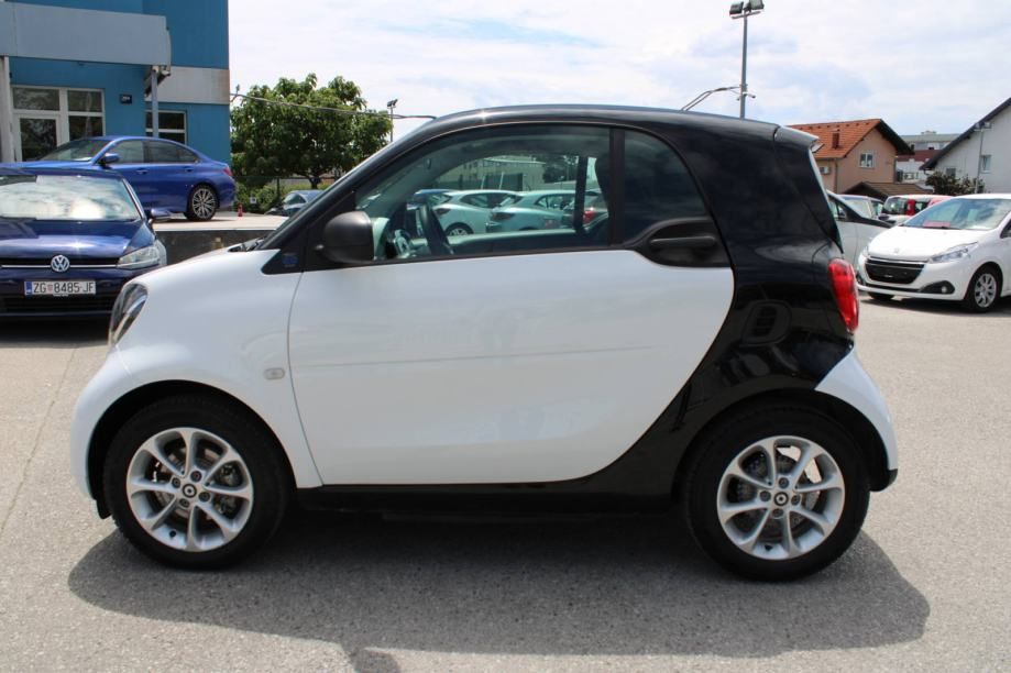 smart eq fortwo električni automatik - slika 8