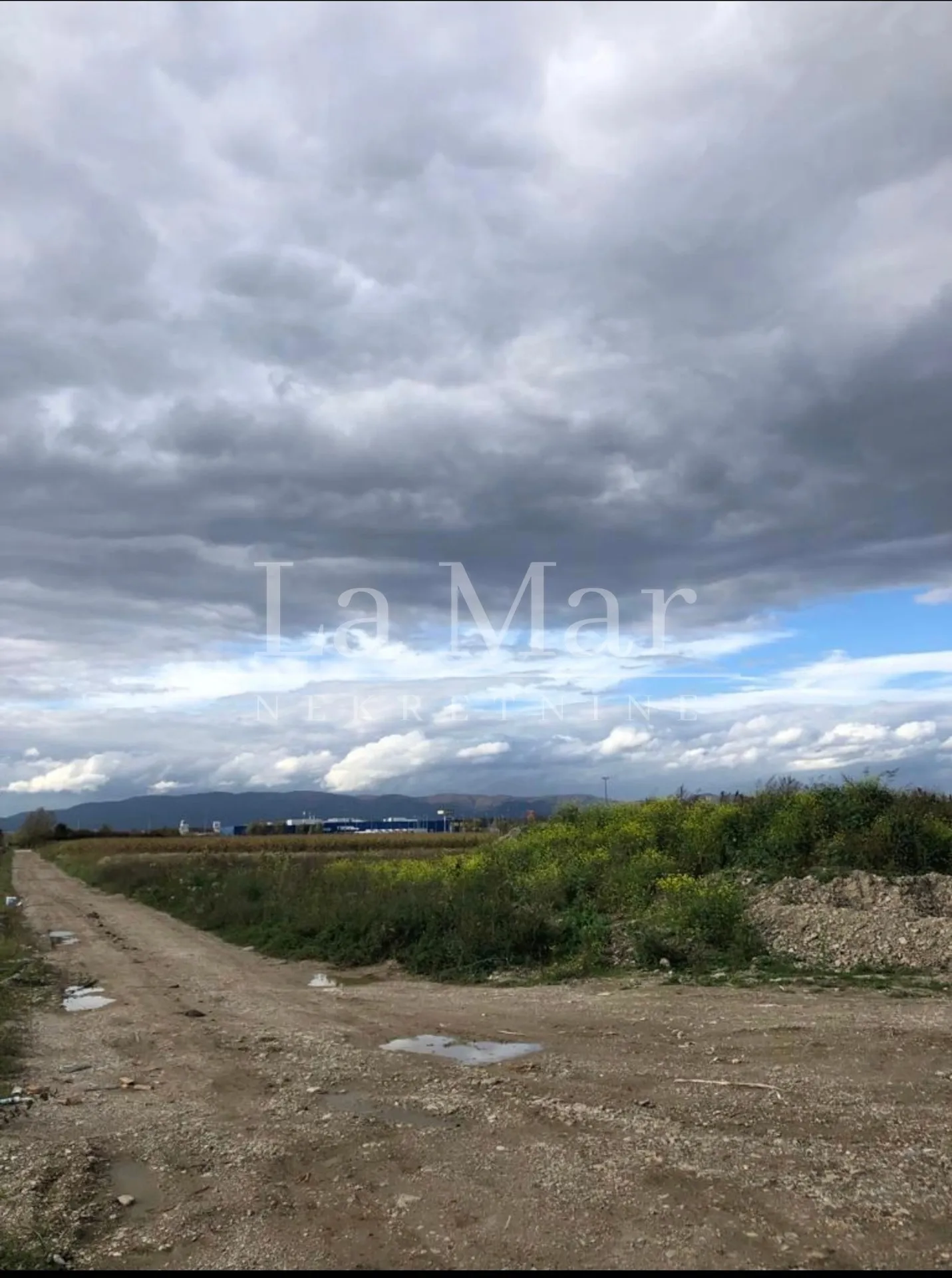 Atraktivno građevinsko zemljište Rugvica, Sop - 14.905 m2