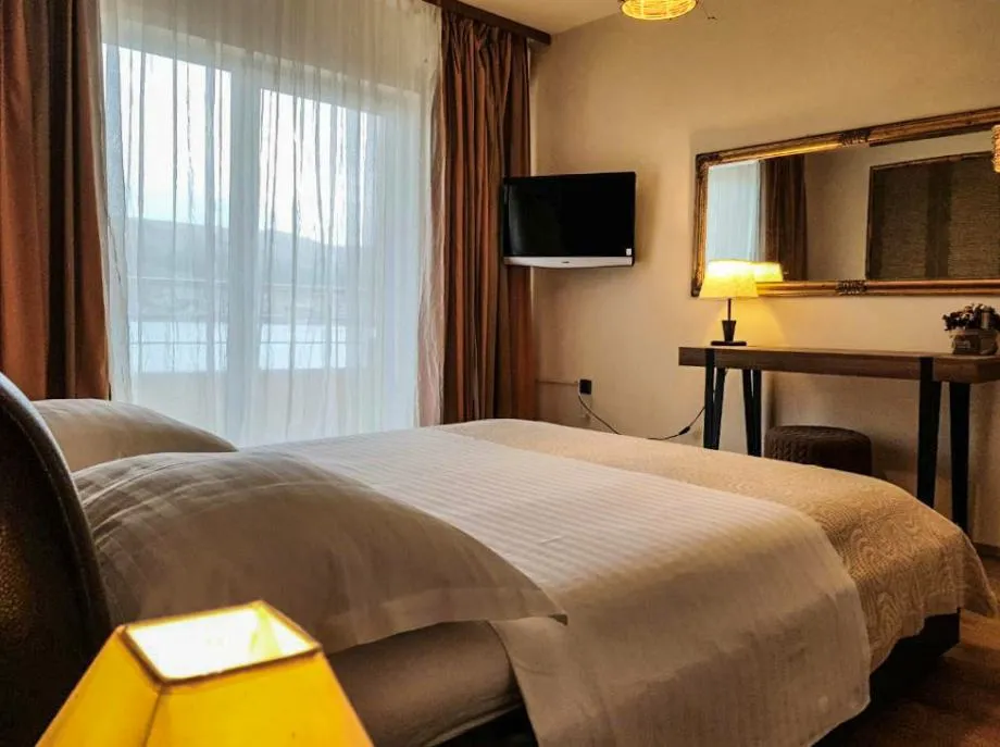 otok pag-šarmantan boutique hotel – prvi red do mora - slika 6
