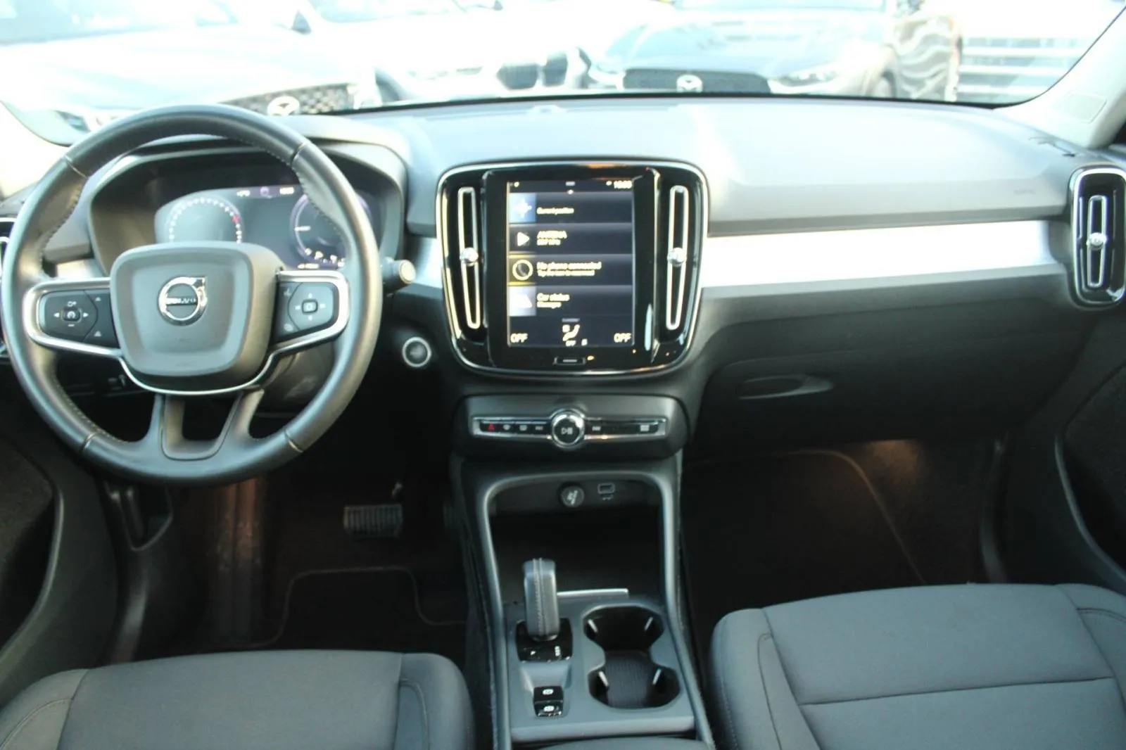 volvo xc40 t5 plug-in hybrid automatik *led, navigacija, kamera* - slika 14