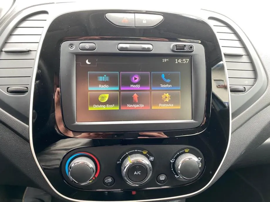 renault captur 0.9 tce, navi, klima, 4x garancija!!! - slika 20