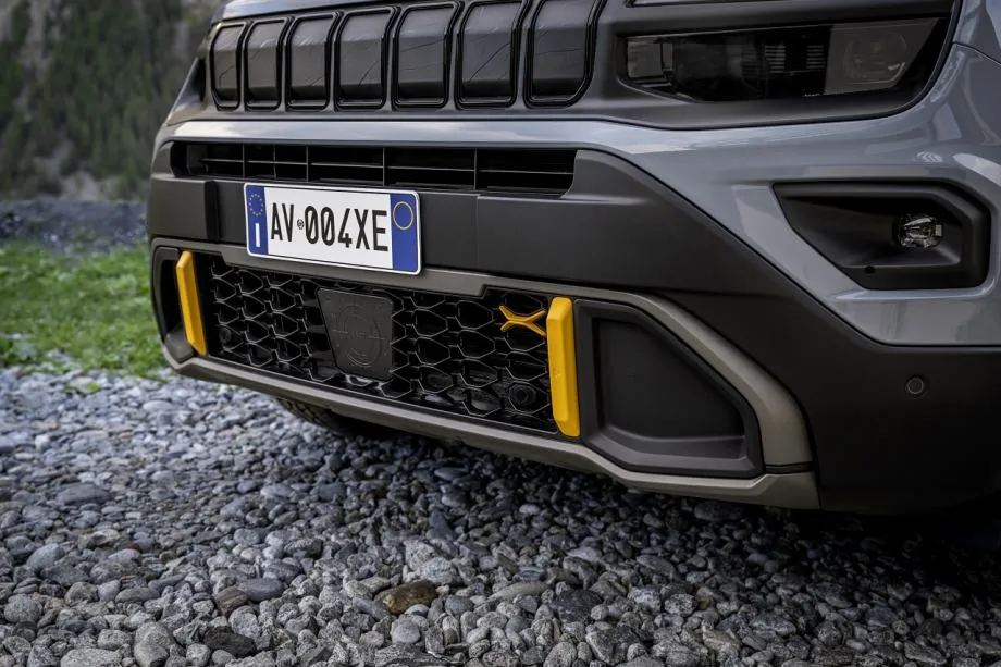 jeep avenger 4xe the north face edition automatik - slika 4