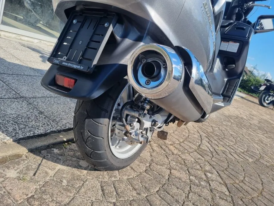 suzuki burgman 650 executive abs, 2009 god. - slika 14