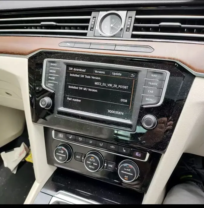 original multimedija za vw passat b8 android wifi gps parking kamera - slika 13