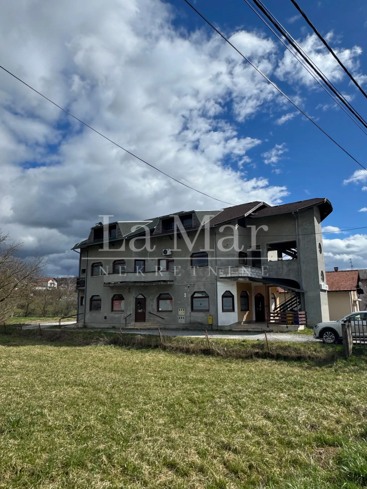 harmica - poslovno-stambeni objekt -535,16 m2 - slika 1