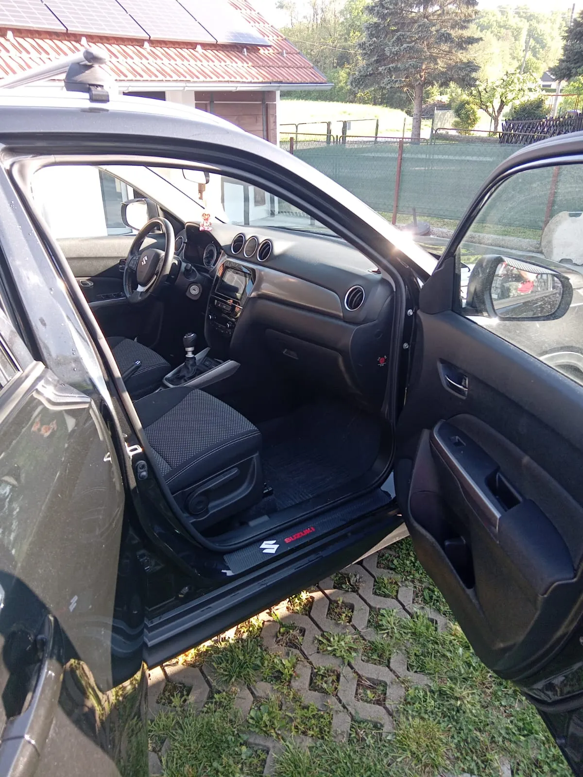 suzuki vitara 1.4 hybrid - slika 10