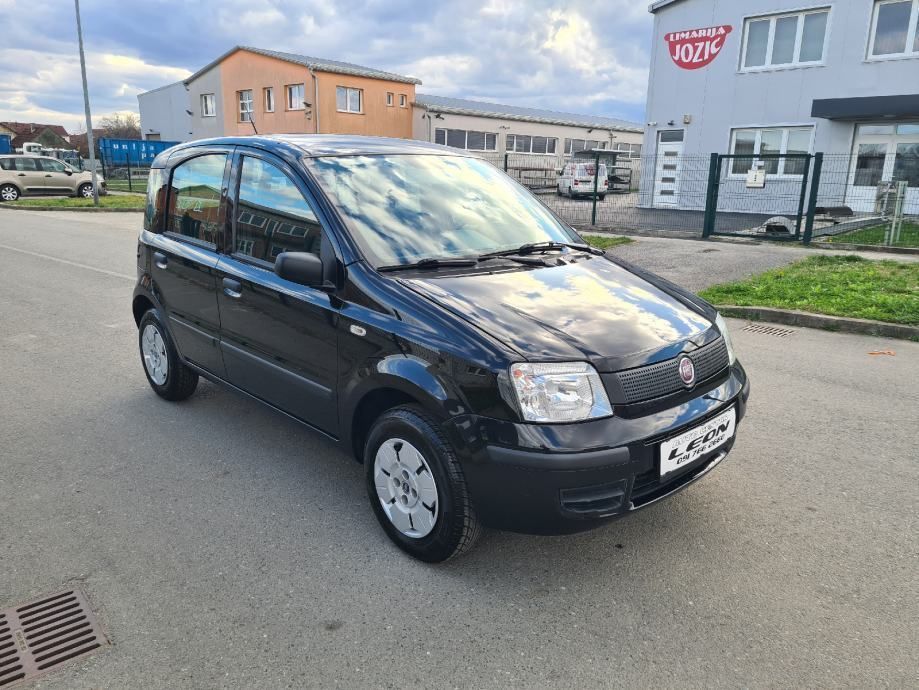 fiat panda 1,1,2009 god, 120000 km, klima,kartice - slika 3