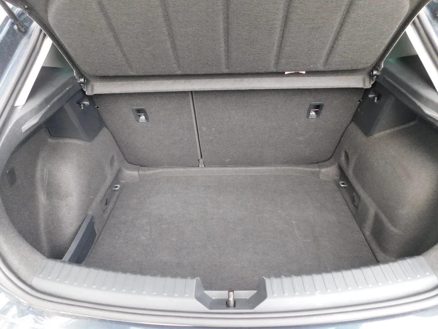 12588 seat leon 2.0 tdi evo style - slika 15