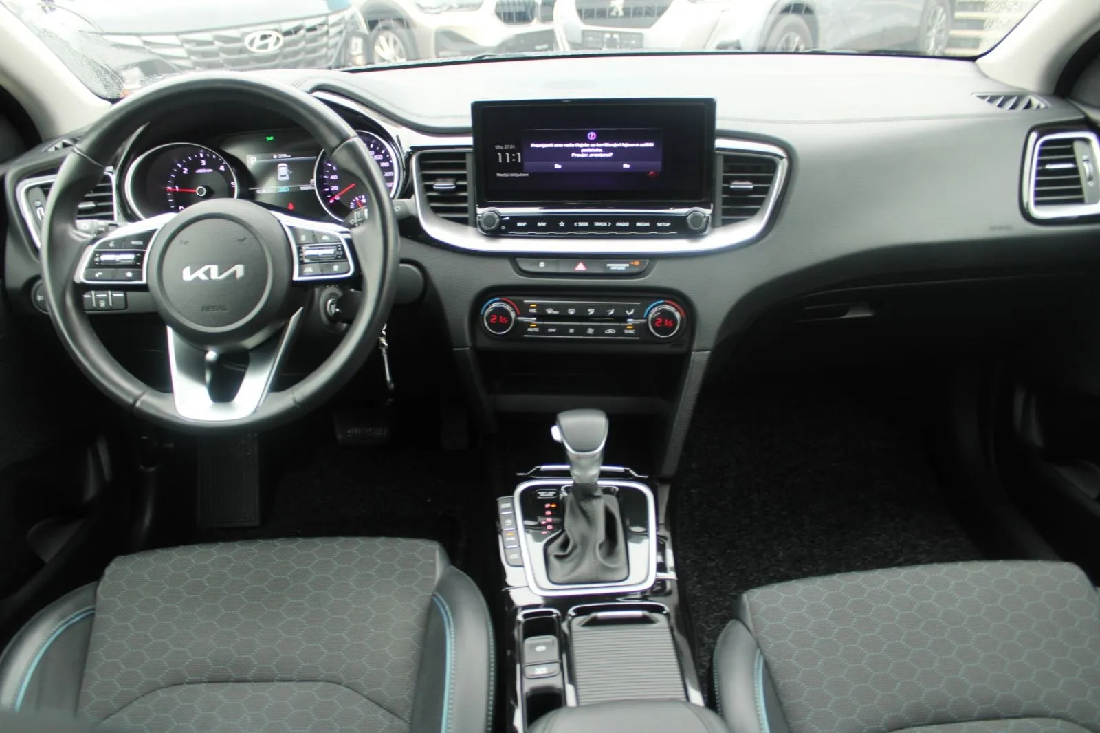 kia xceed 1.6 crdi automatik *led, navigacija, kamera* - slika 11
