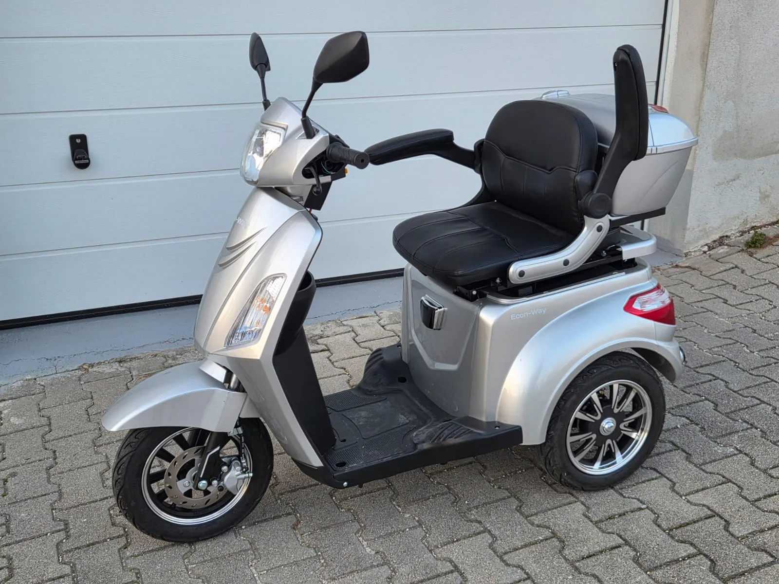 električni skuter 3 kotača (tricikl) – kao nov, samo 94 km! - slika 3