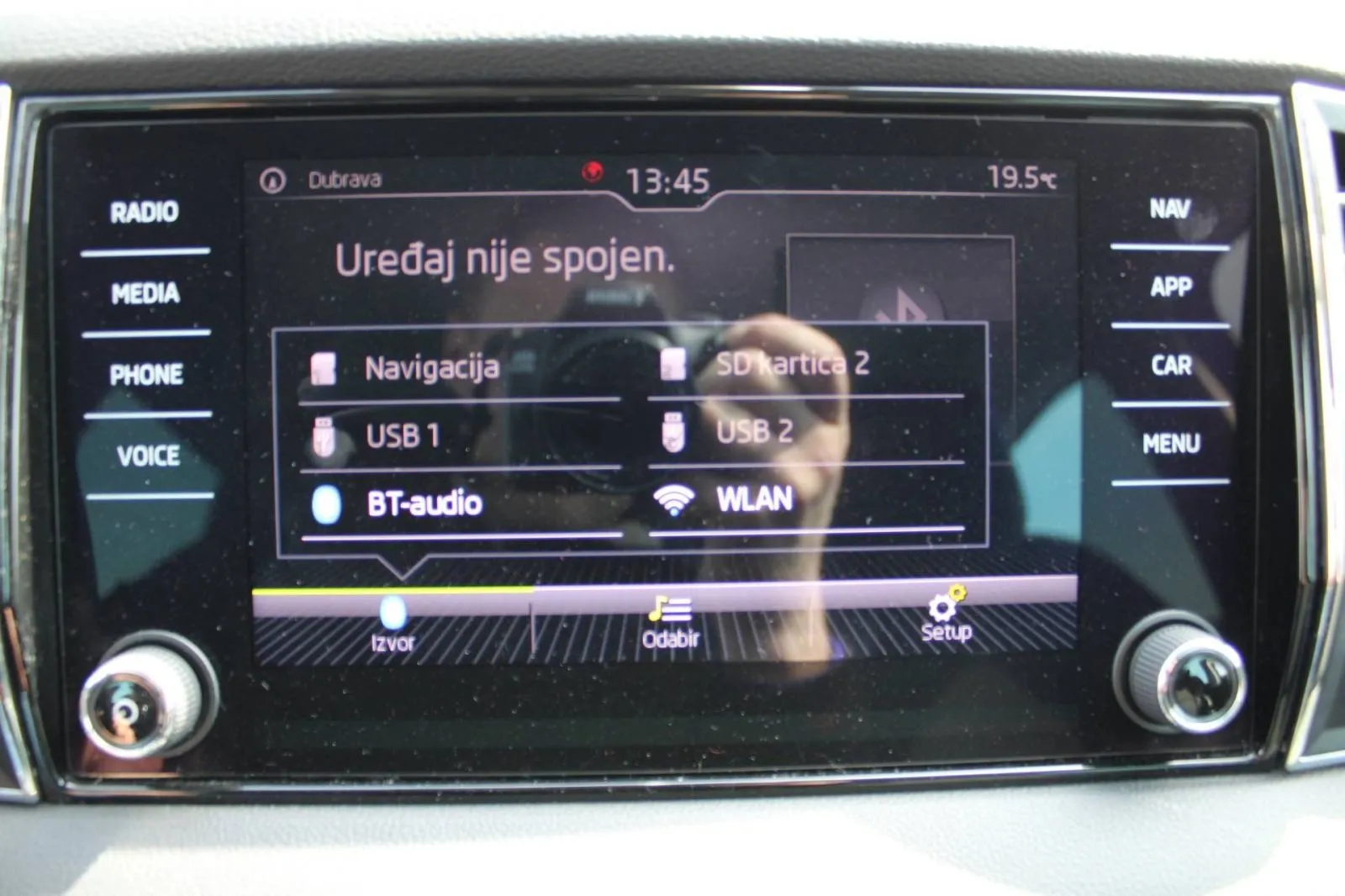 škoda karoq 1.6 tdi dsg style *led, navigacija, kamera* - slika 23