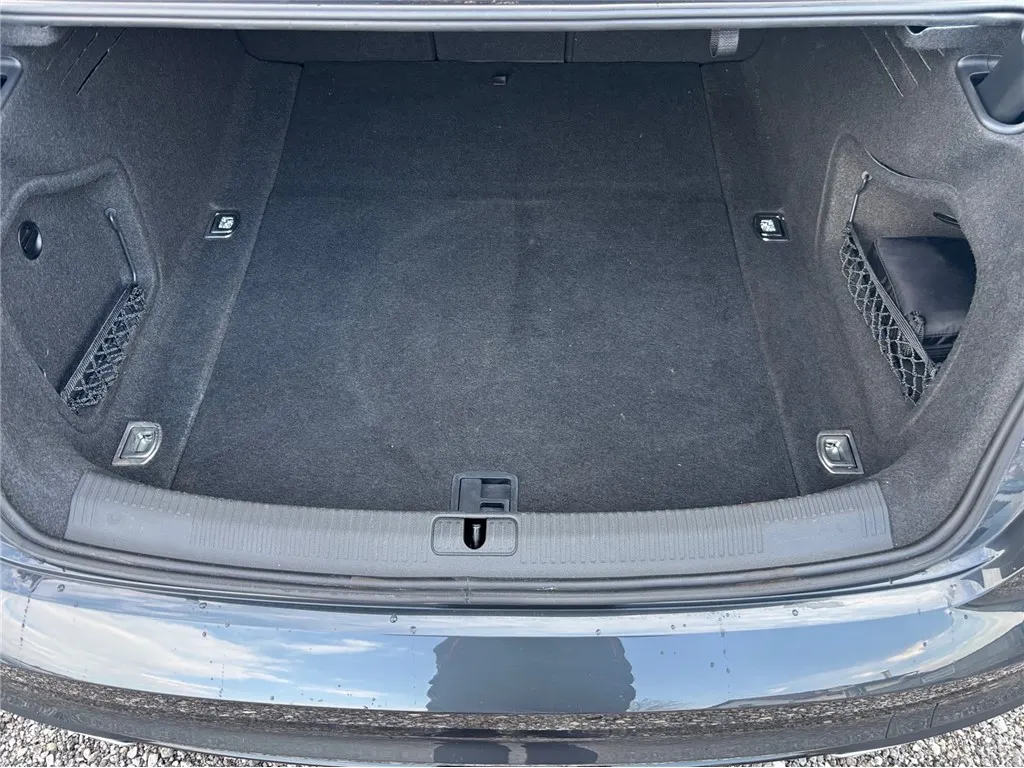 audi a4 2.0 40 tdi 150kw 7-speed s tronic - slika 17