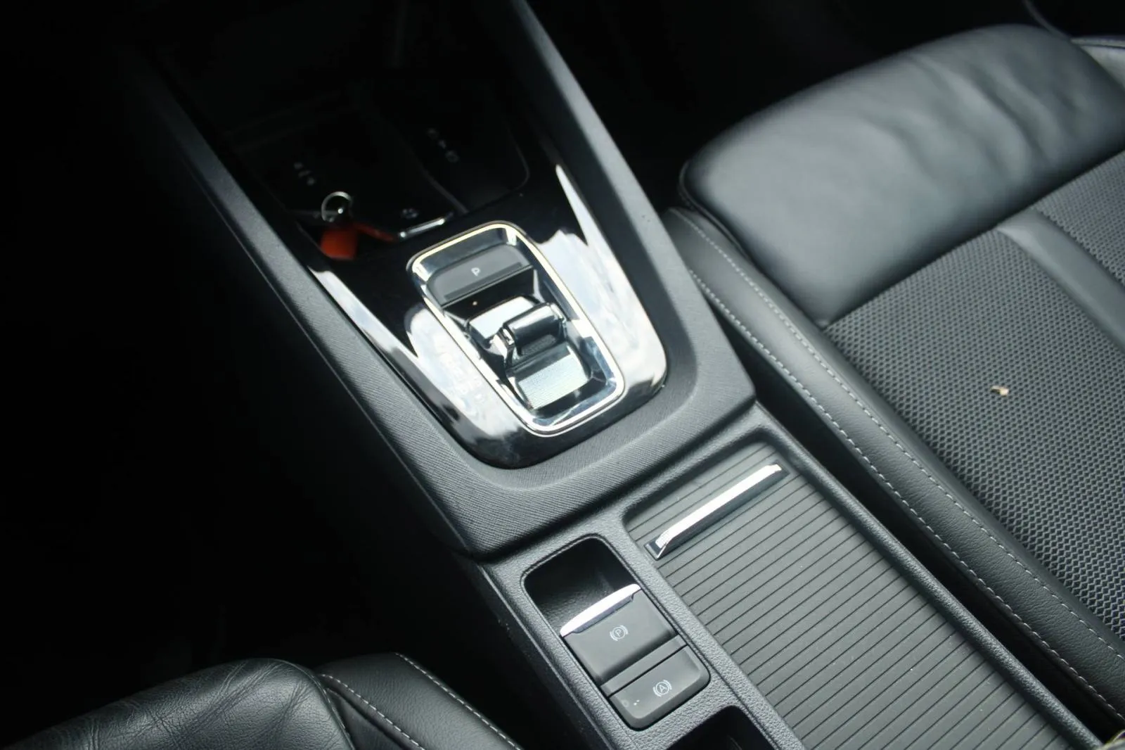 škoda octavia combi 2.0 tdi dsg 150ks *led, navigacija* - slika 16