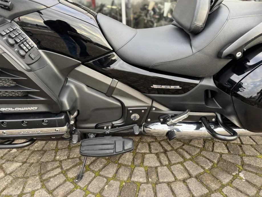honda gl 1800 gold wing bagger abs tcs, 2013 god. - slika 15