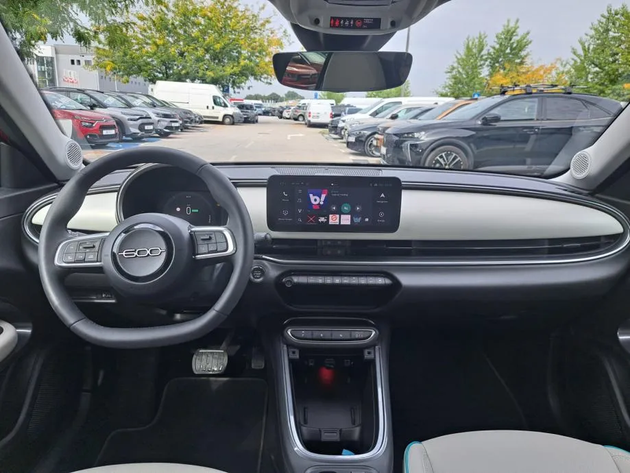 fiat 600 bev 54kwh - la prima automatik - slika 12
