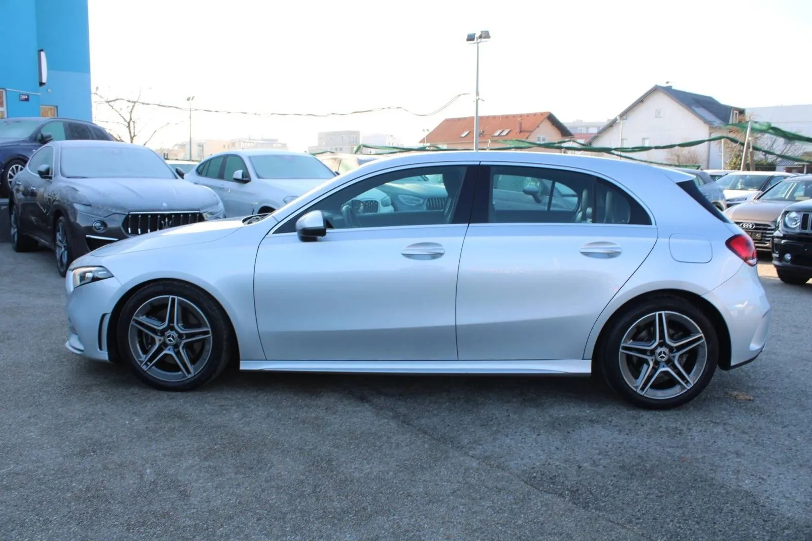 mercedes-benz klasa a 220d amg automatik *led, navigacija, kamera* - slika 8
