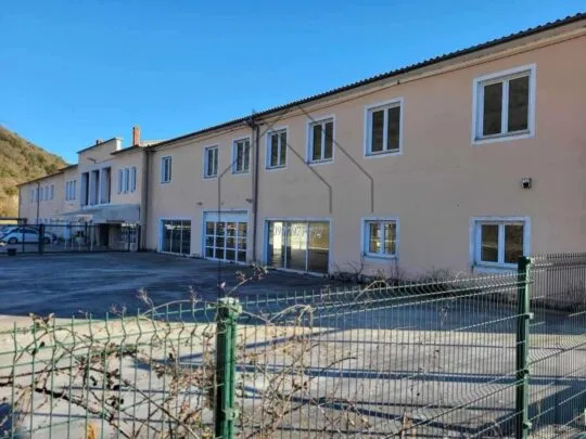 istra, labin, okolica, poslovno-stambena zgrada 3.700 m² - slika 2