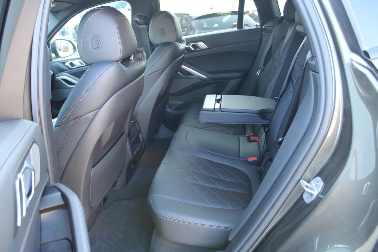 bmw x6 40d xdrive automatik m-paket *panorama, harman kardon, laser* - slika 20