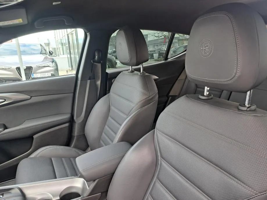 alfa romeo tonale 1.5 mhev edizione speciale - slika 15