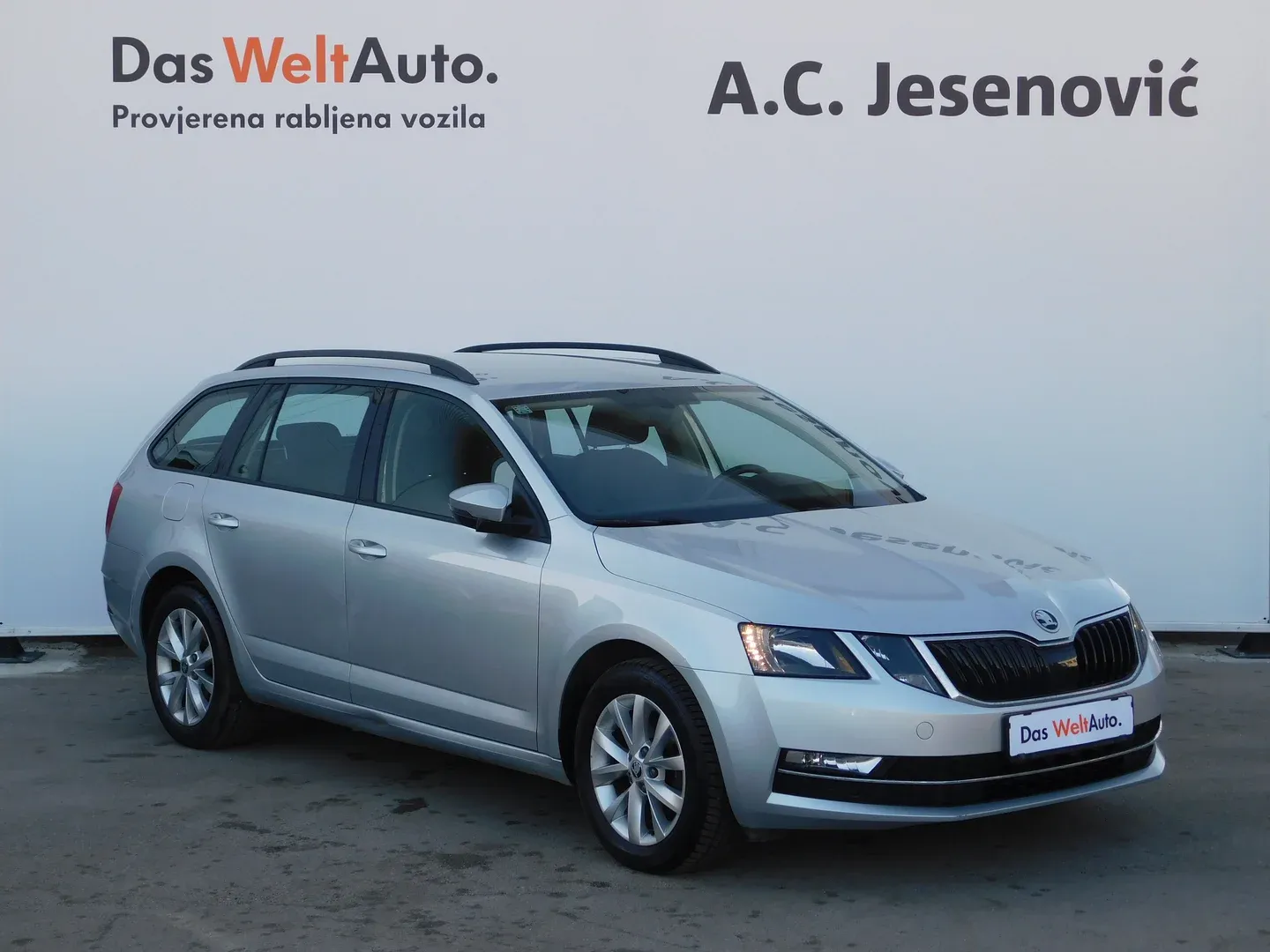 05884 škoda octavia combi style 1.6 tdi - slika 3