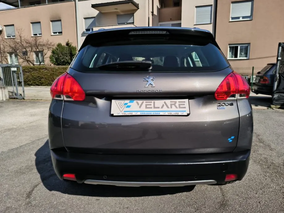 peugeot 2008 1,6 e-hdi 115 ks, servisna, v. servis, jamstvo, reg. 1 g. - slika 8