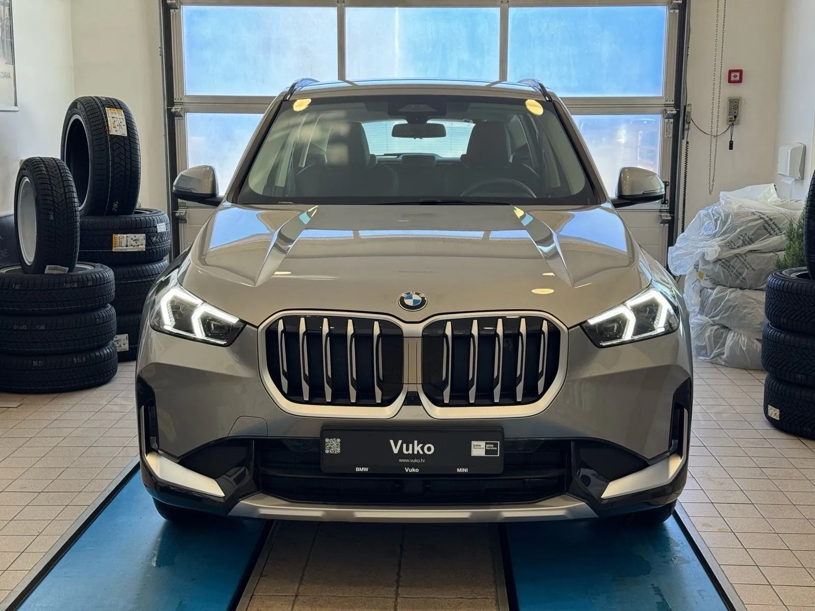 bmw x1 xdrive20d automatik x line - slika 3