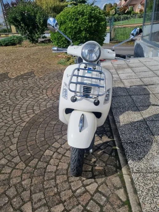 piaggio vespa gts 300 super, 2013 god. - slika 2