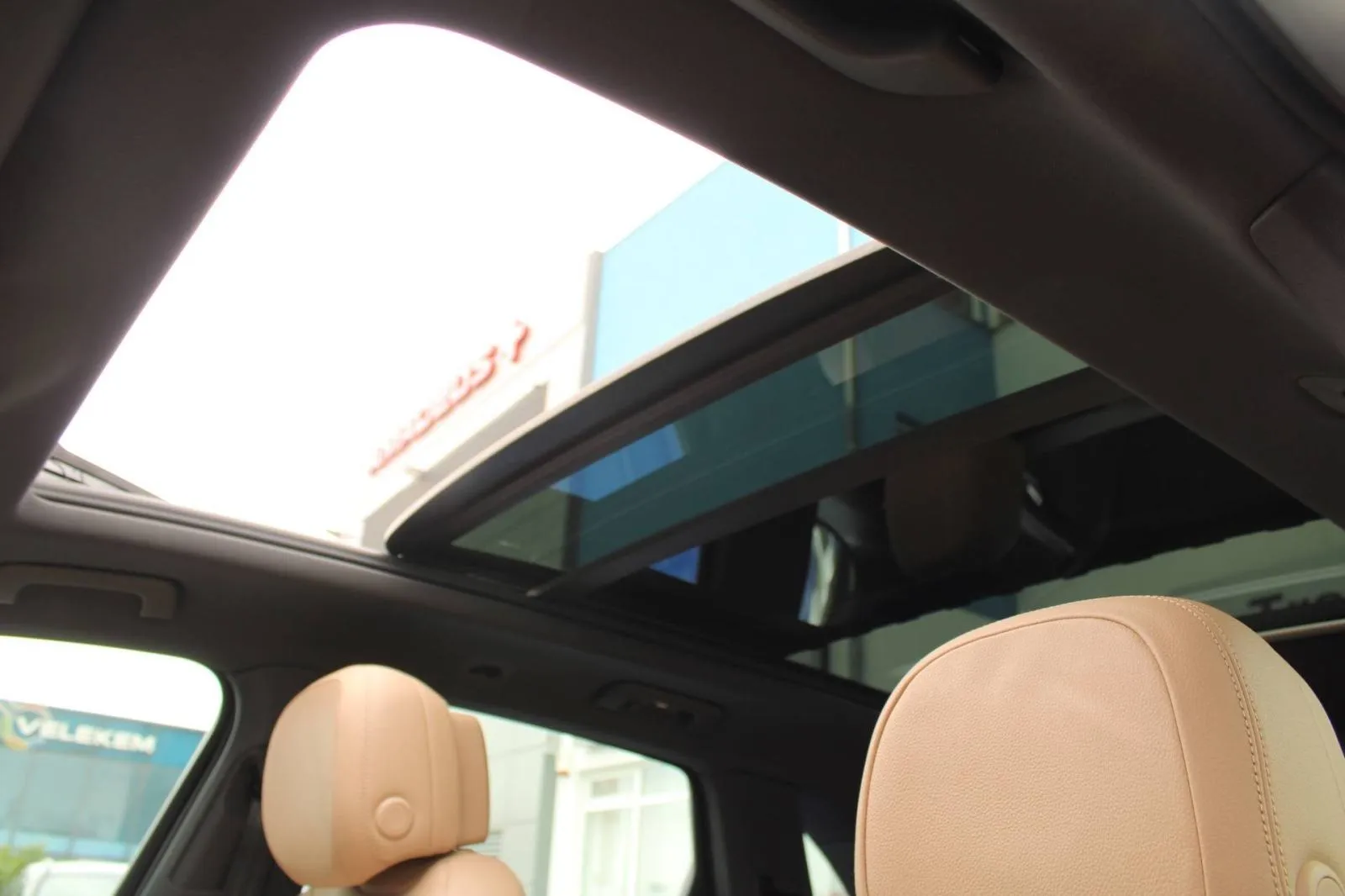 porsche cayenne 3.0 v6 e-hybrid *panorama, led, navigacija* - slika 11