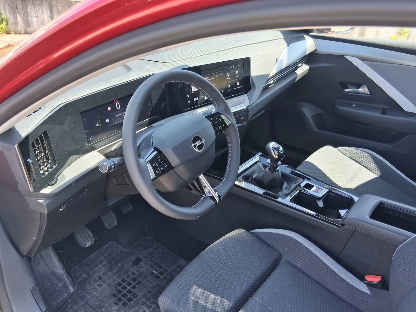 astra sports tourer edition f 1,2 xhl - slika 10