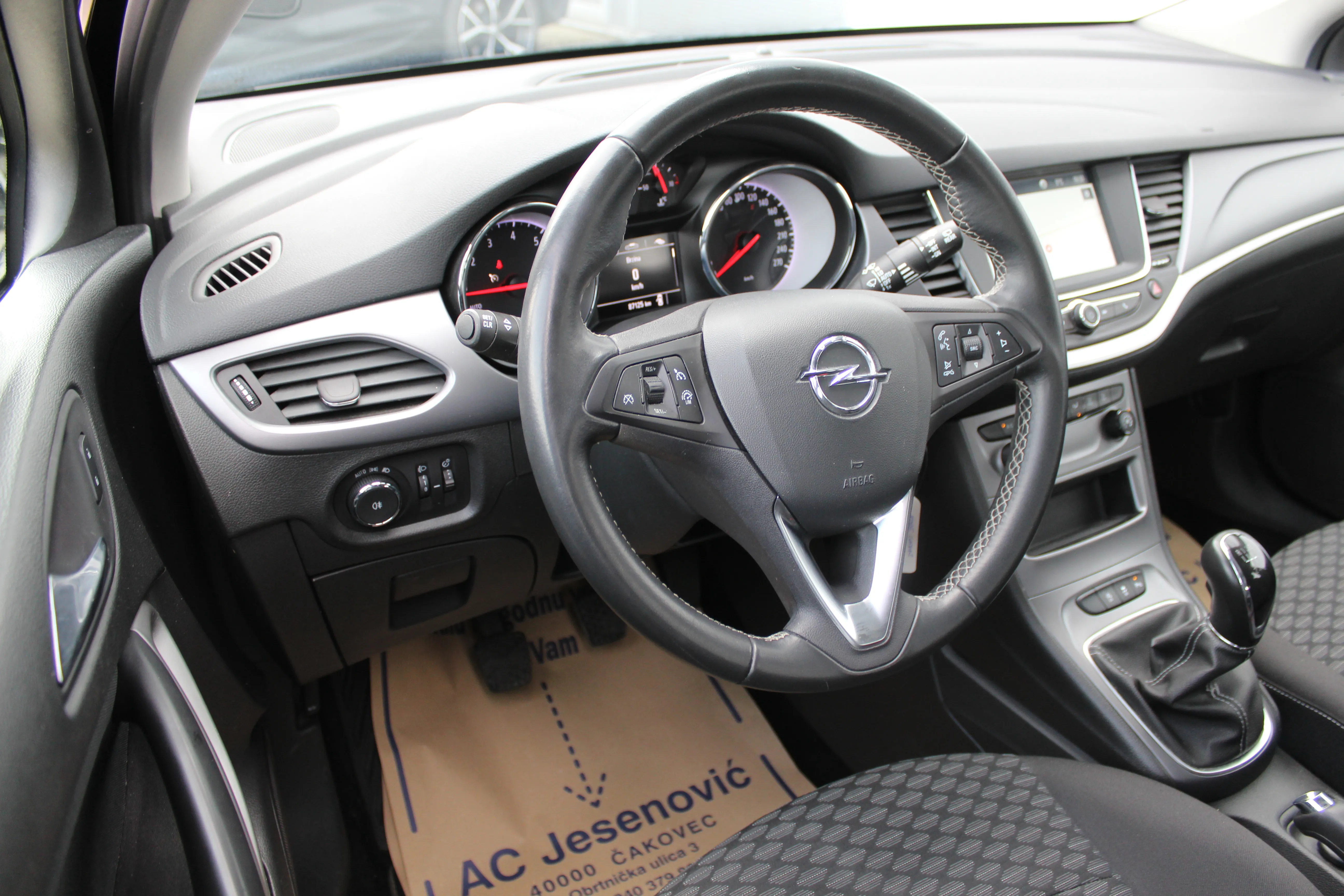13088 opel astra sports tourer 1,2 turbo astra - slika 13