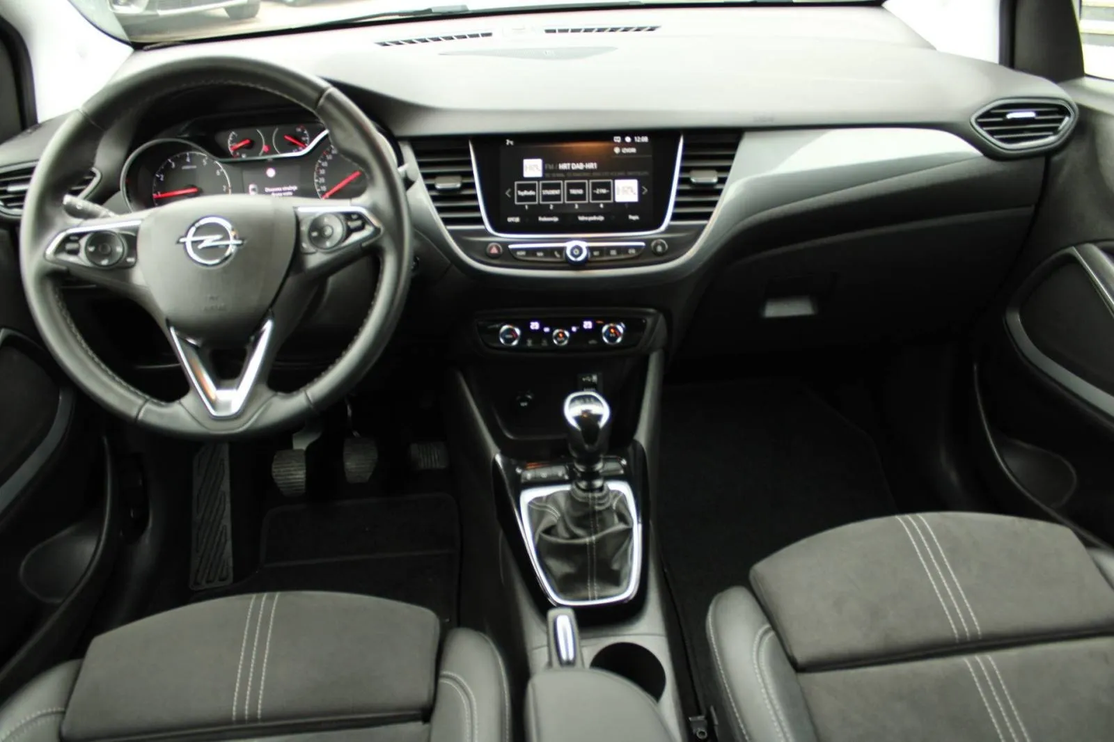 opel crossland 1.2 turbo ultimate *led, navigacija, kamera* - slika 17