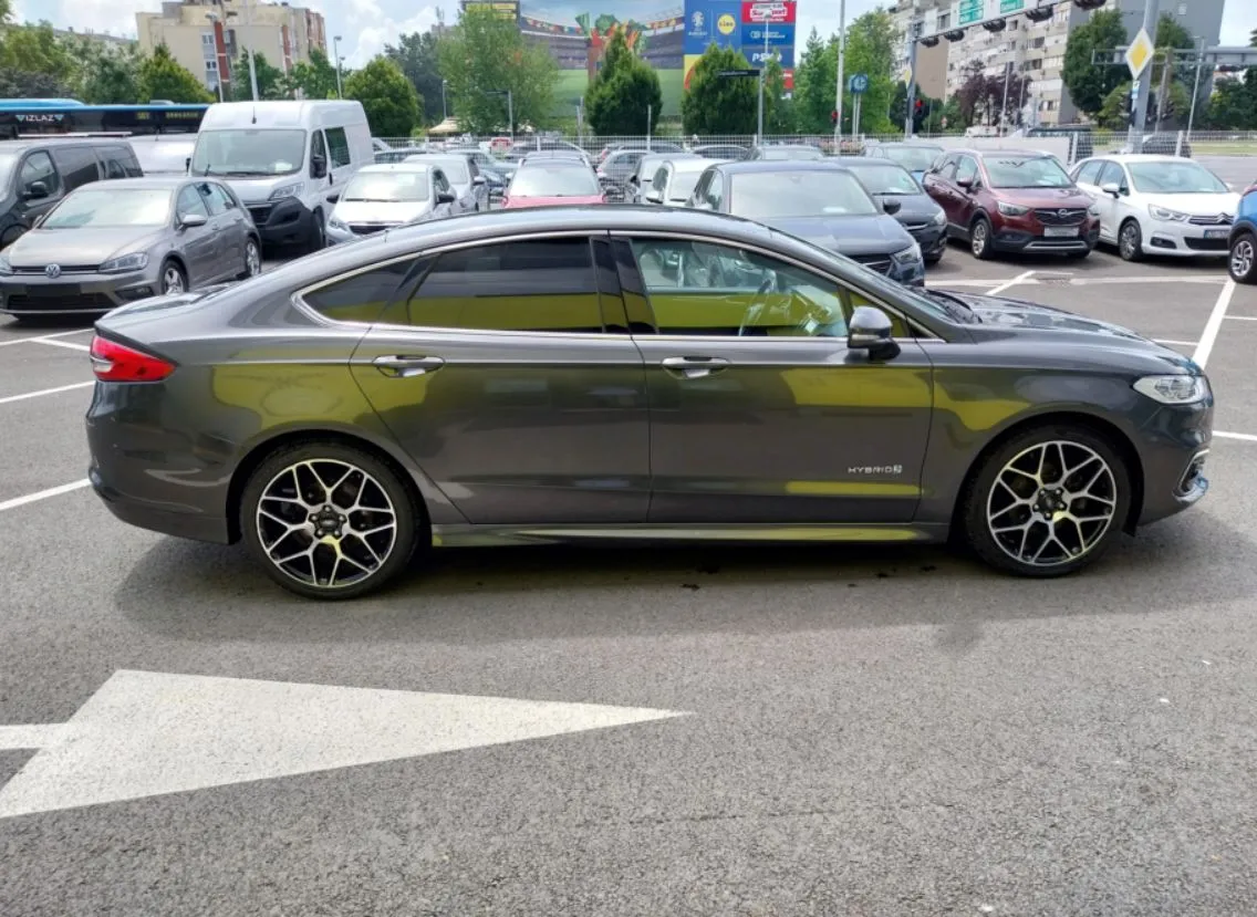 ford mondeo titanium hybrid - slika 4