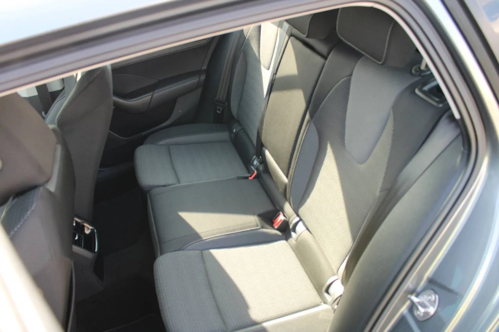škoda octavia combi 2.0 tdi 150ks dsg *led, navigacija* - slika 17