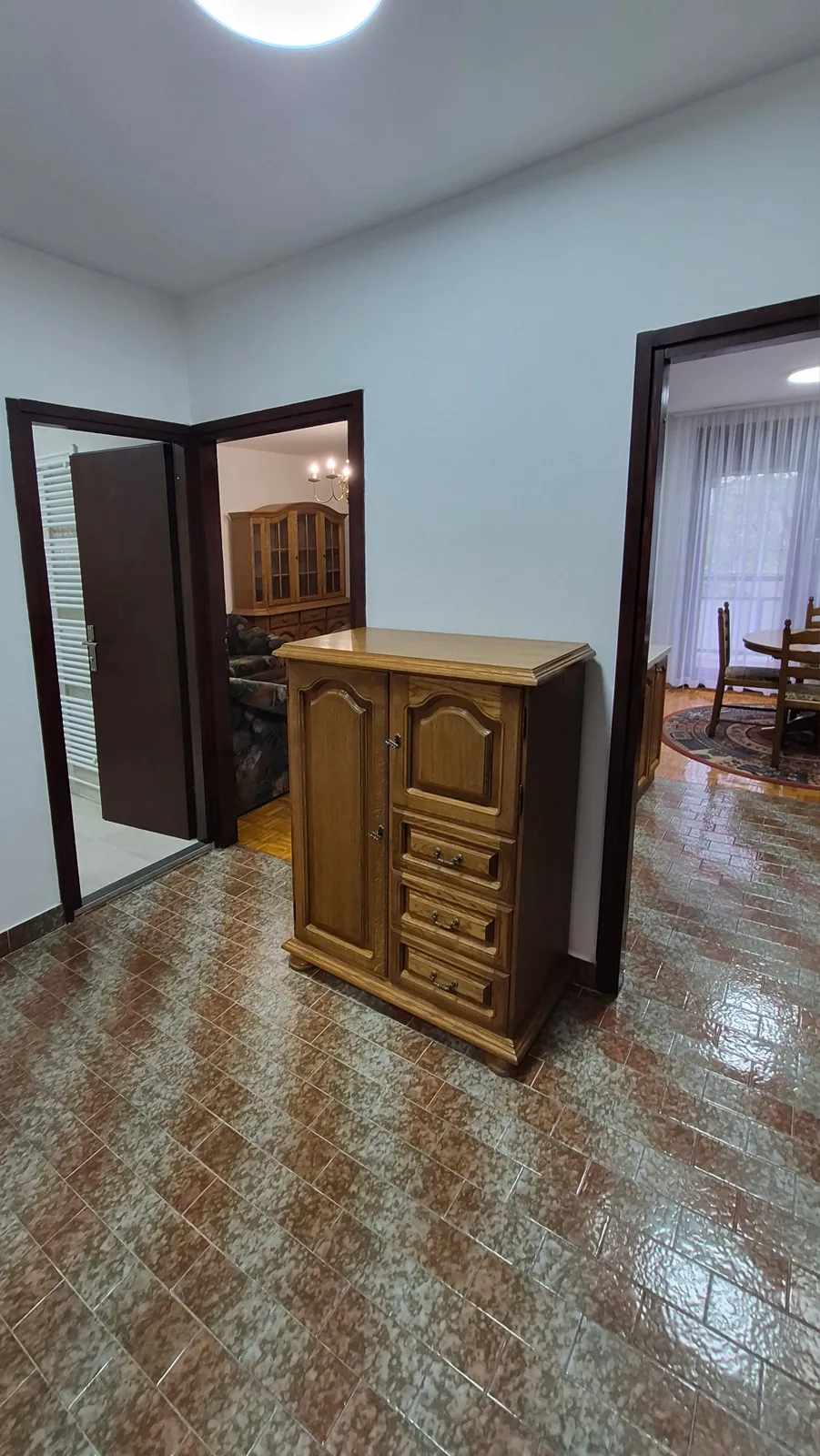 iznajmljujem stan 52,45m2, 2 kat , zagreb, planinska ulica 7 - slika 5