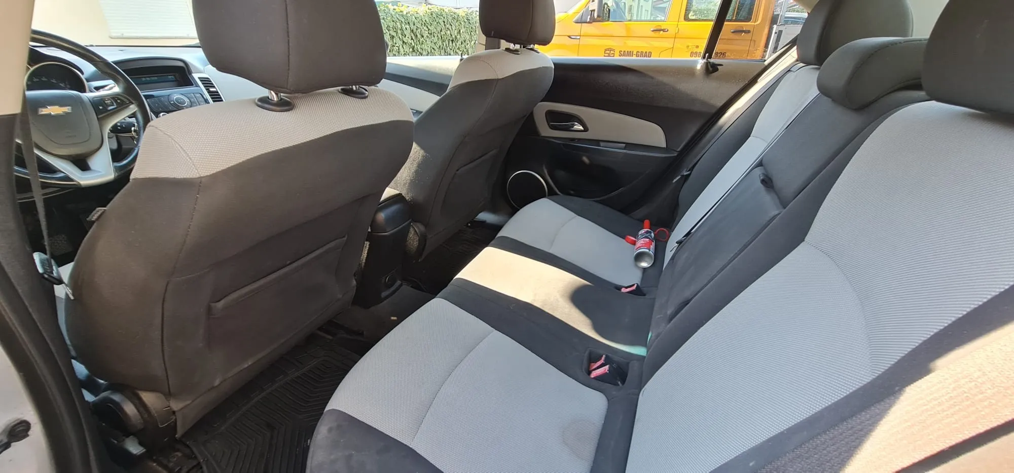 prodajem chevrolet cruze - slika 5