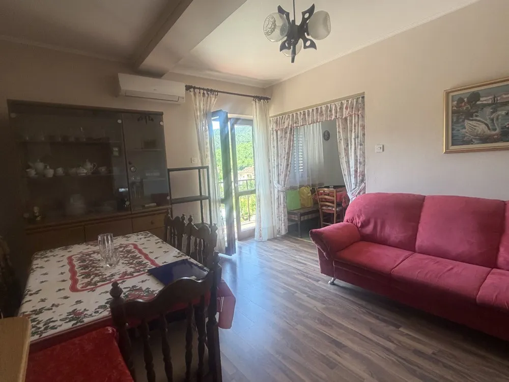 stan u stambenoj zgradi na 2.katu, 55 m2 u livadama ( sl-001) - slika 5