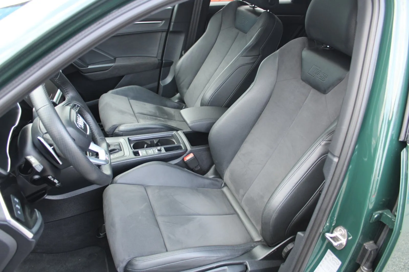 audi rs q3 sportback quattro 2.5 tfsi s-tronic - slika 10