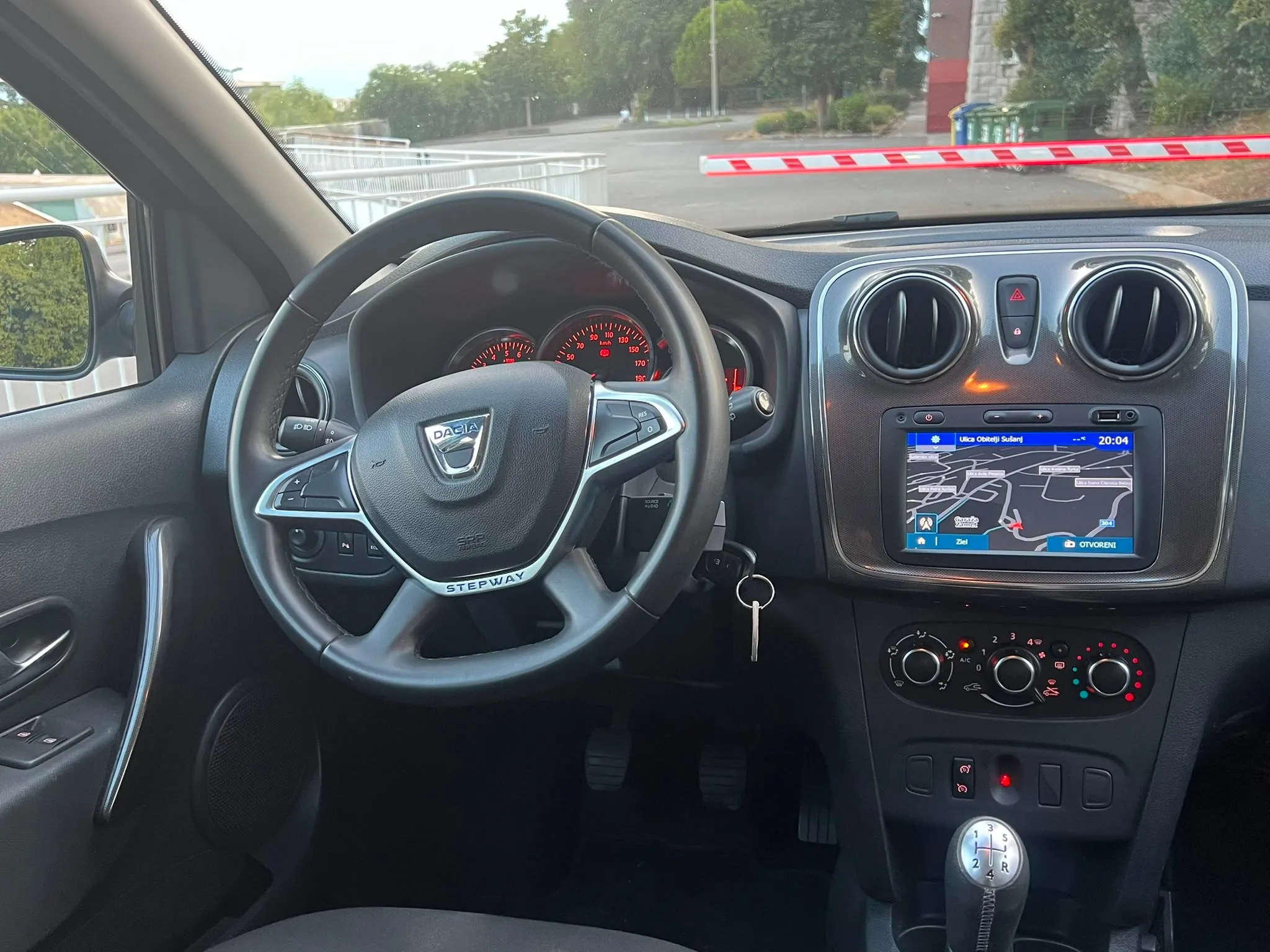 dacia sandero stepway - slika 7