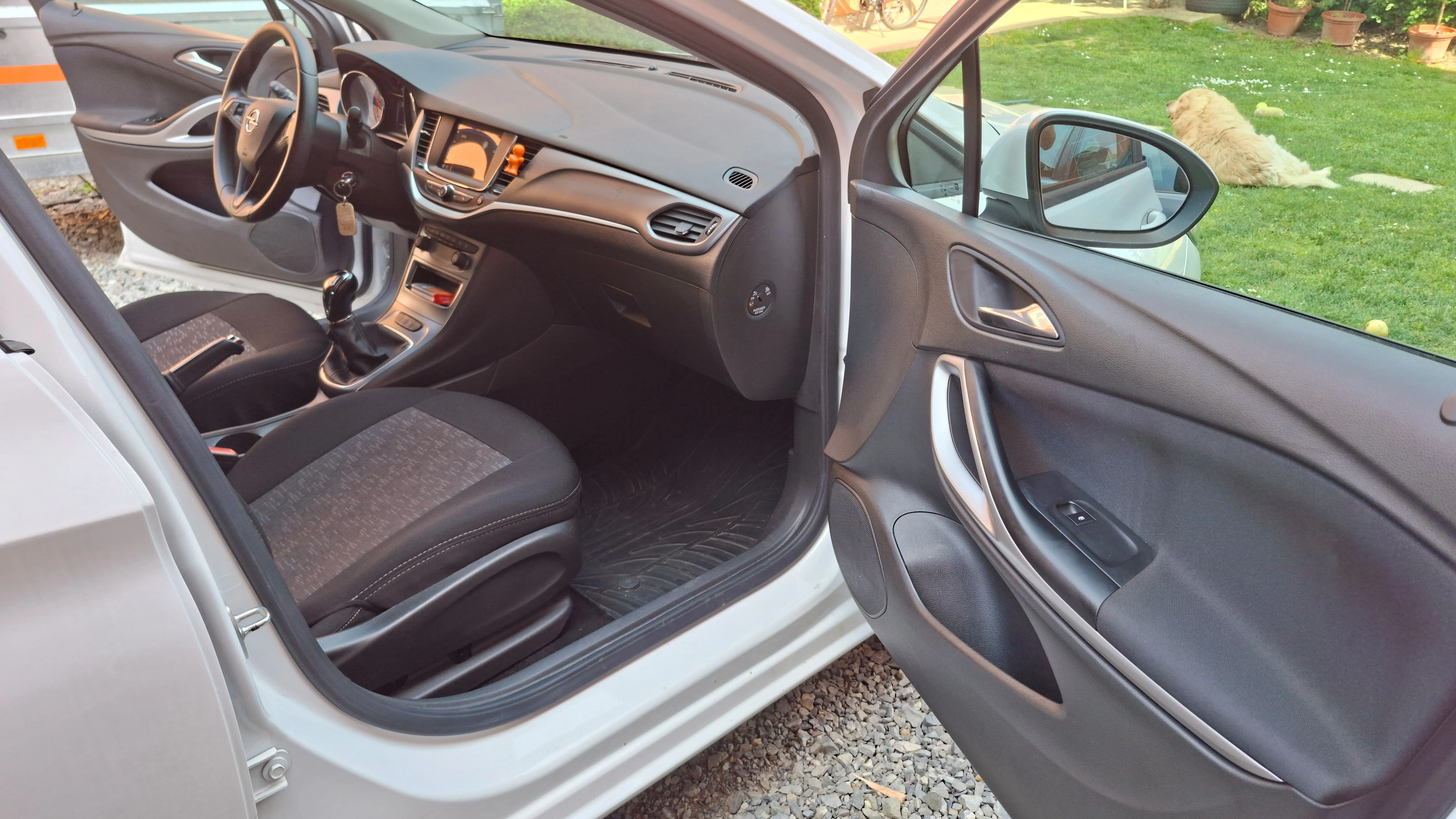 opel astra k 1.5 diesel 90 kw, 2021., 104.000 km - slika 11