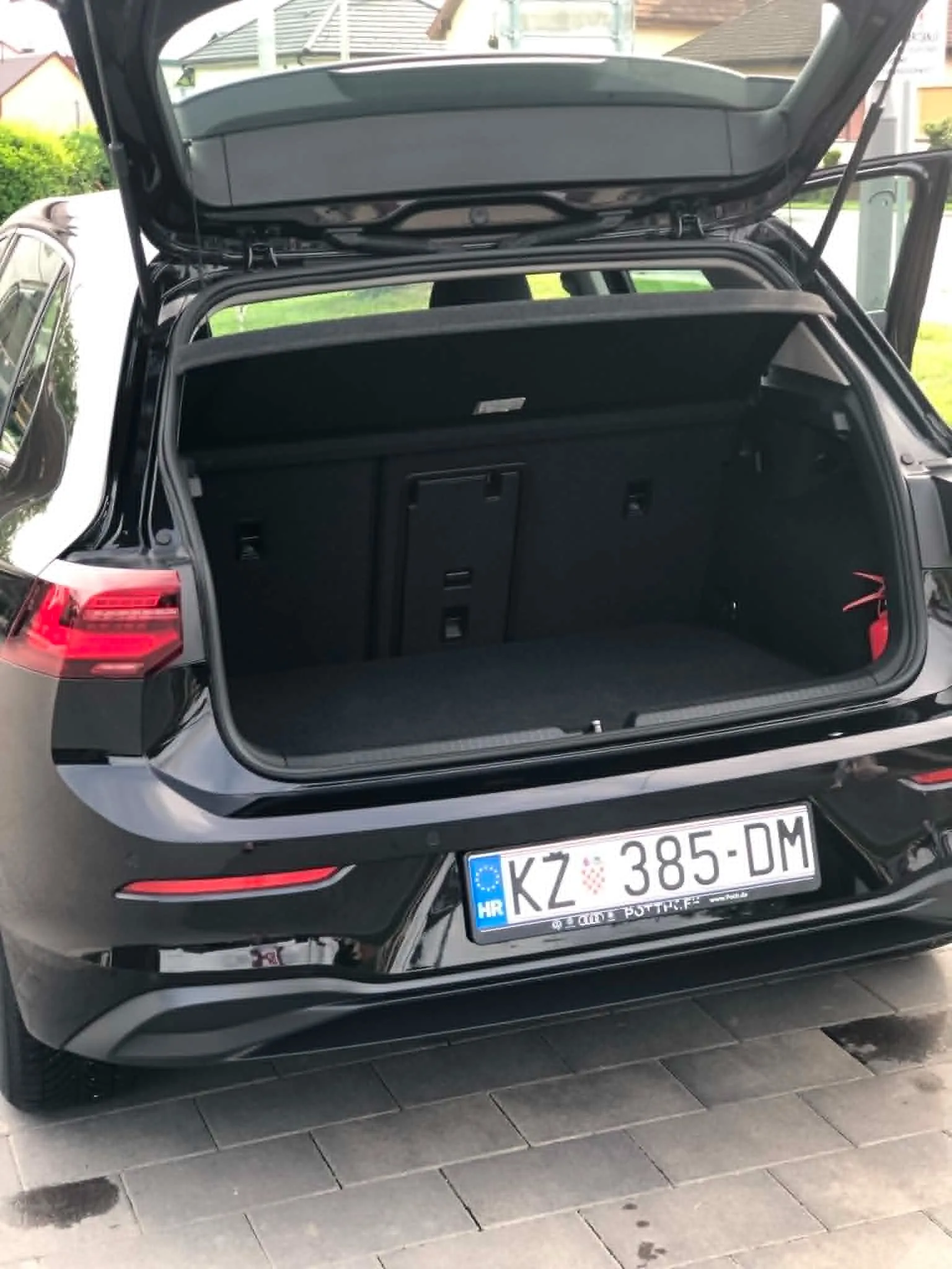 vw golf 8 2.0 tdi, 2020 god. - slika 3