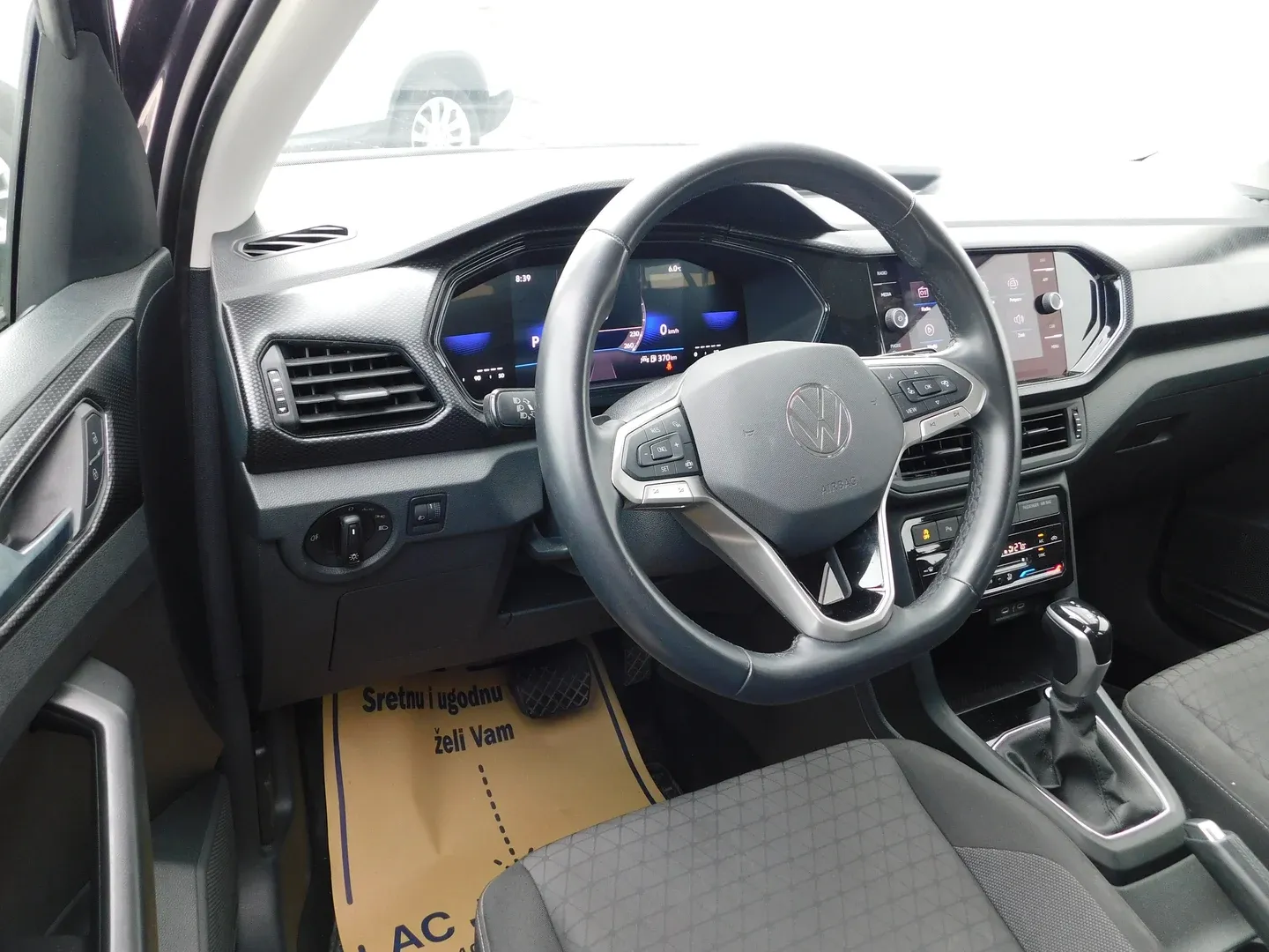 10828 volkswagen t-cross 1.0 tsi dsg life - slika 9